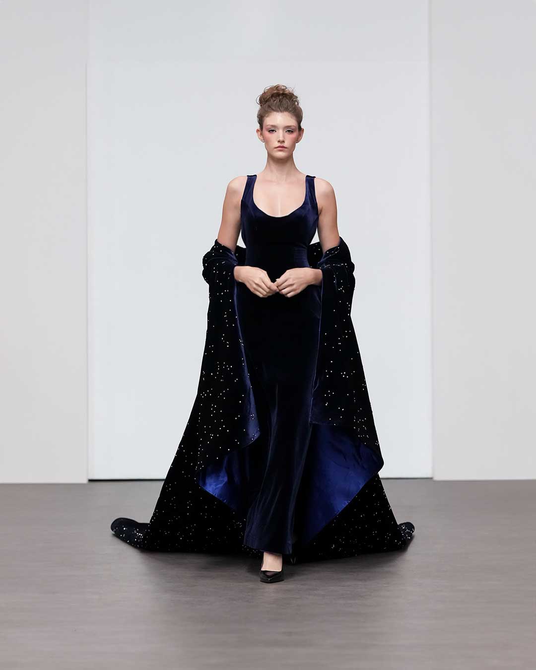 FINALE Midnight Velvet Blue Dress - Stunning Mermaid-Cut Gown with Crystal Cape Designers & Us FINALE Midnight Velvet Blue Dress - Stunning Mermaid-Cut Gown with Crystal Cape Designers & Us