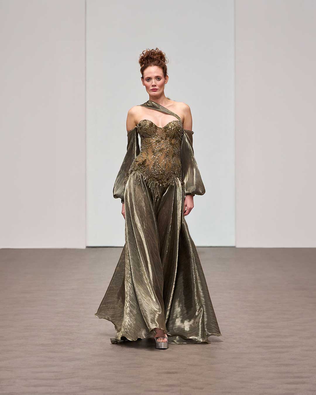 celestial evening dress CELESTIAL WHISPER GOWN IN BLACK | CULT MIA main image 0