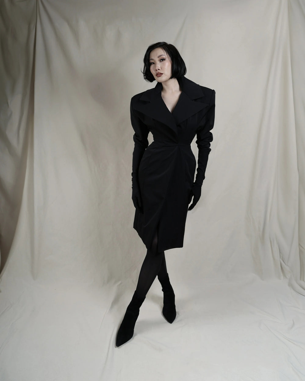 Noir Sculpt Dress – Black Wool Midi Haute Couture Dress